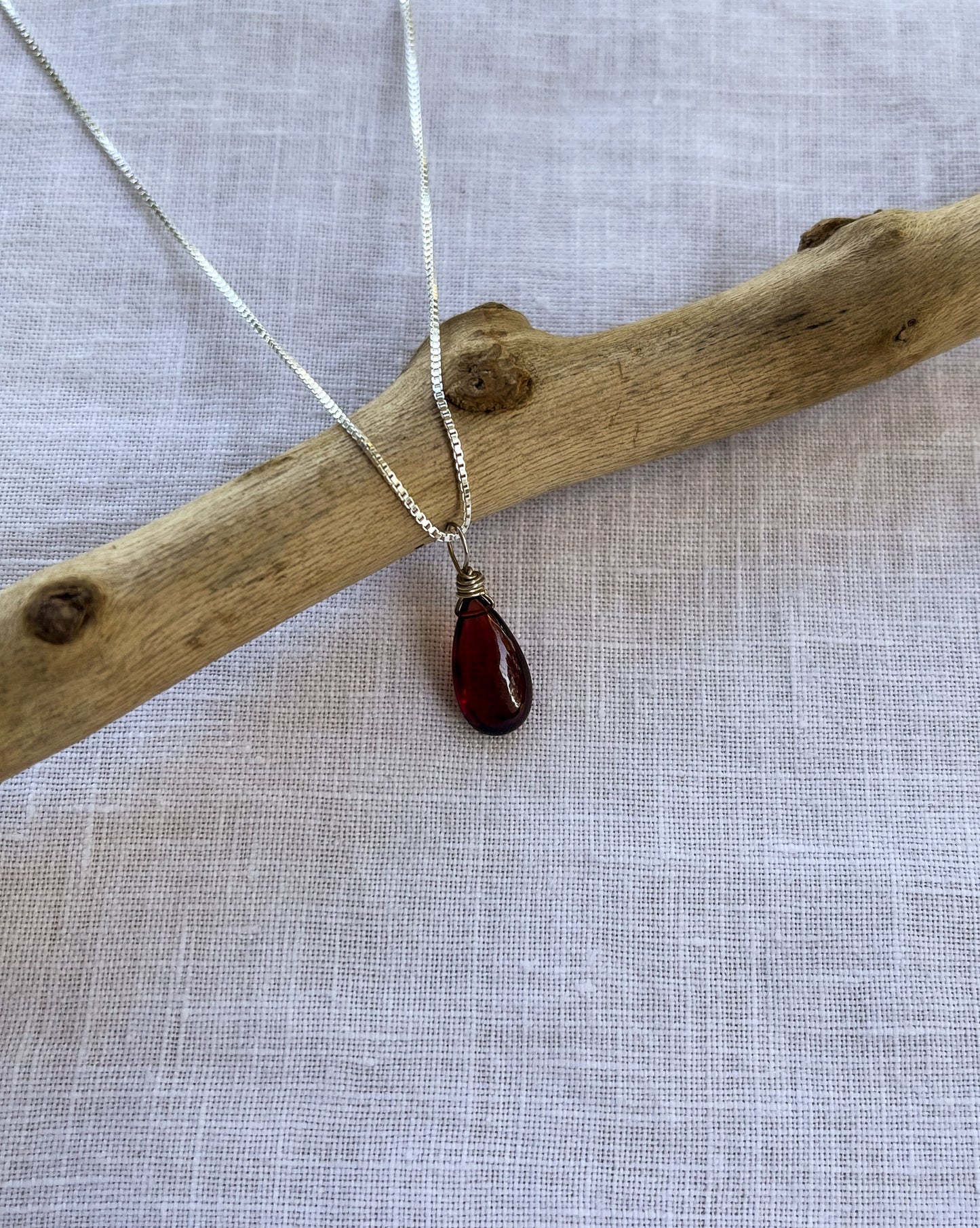 Minimalist Garnet Necklace for Protection and Inner Strength