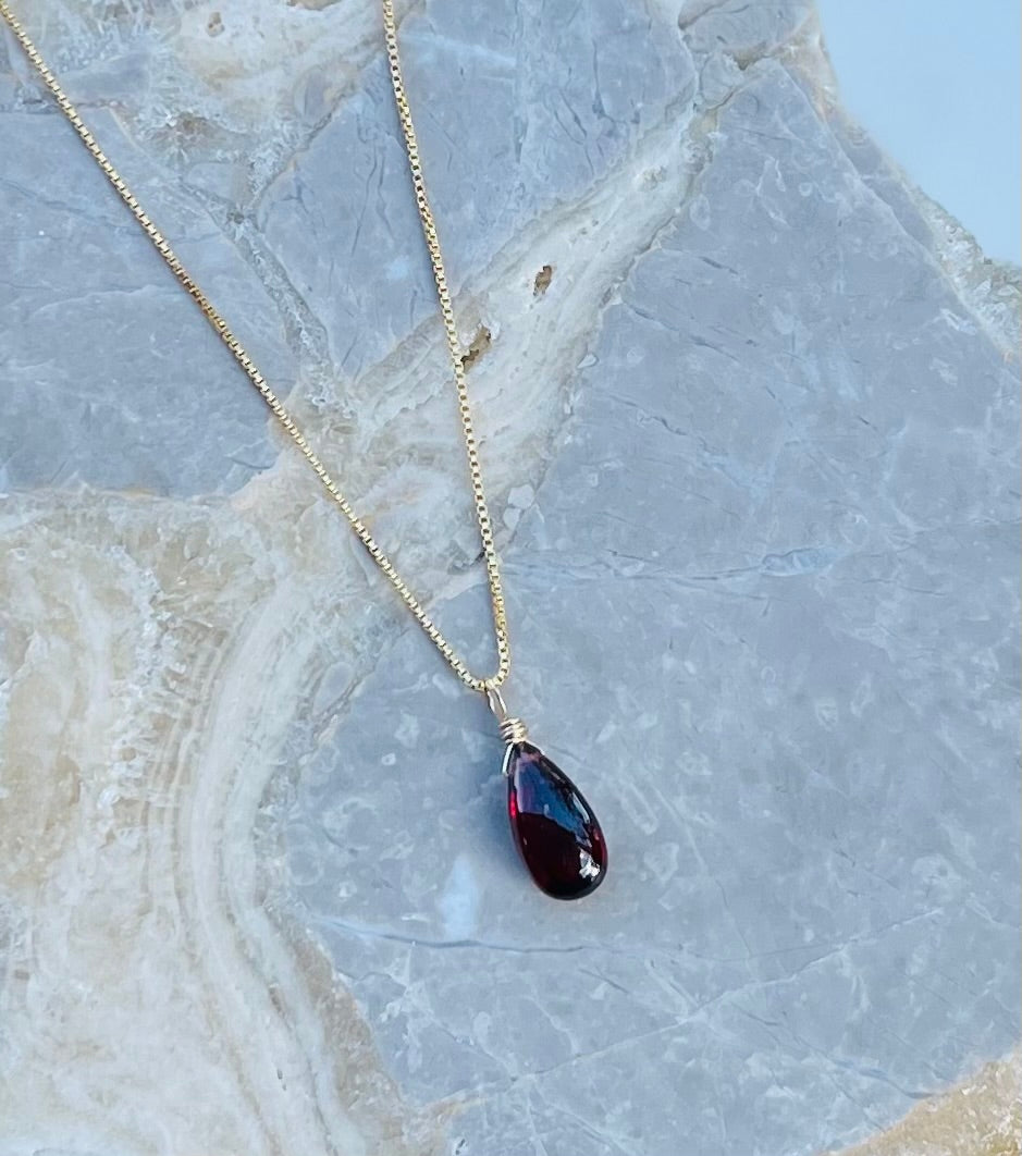 Minimalist Garnet Necklace for Protection and Inner Strength