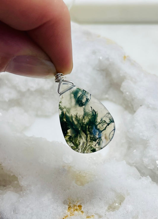 Moss Agate Teardrop Shaped Pendant Necklace - A Whisper of Nature's Beauty