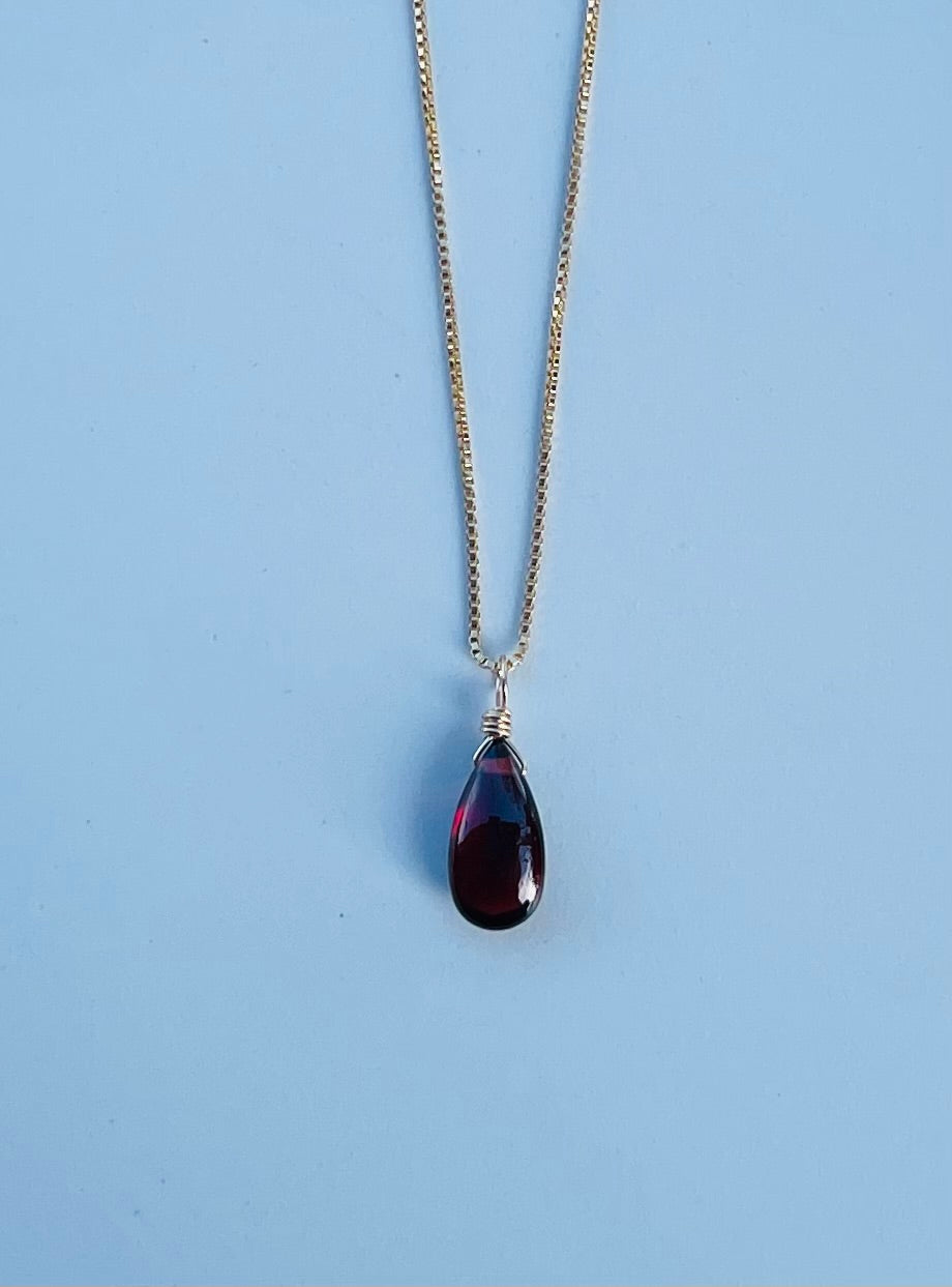 Minimalist Garnet Necklace for Protection and Inner Strength