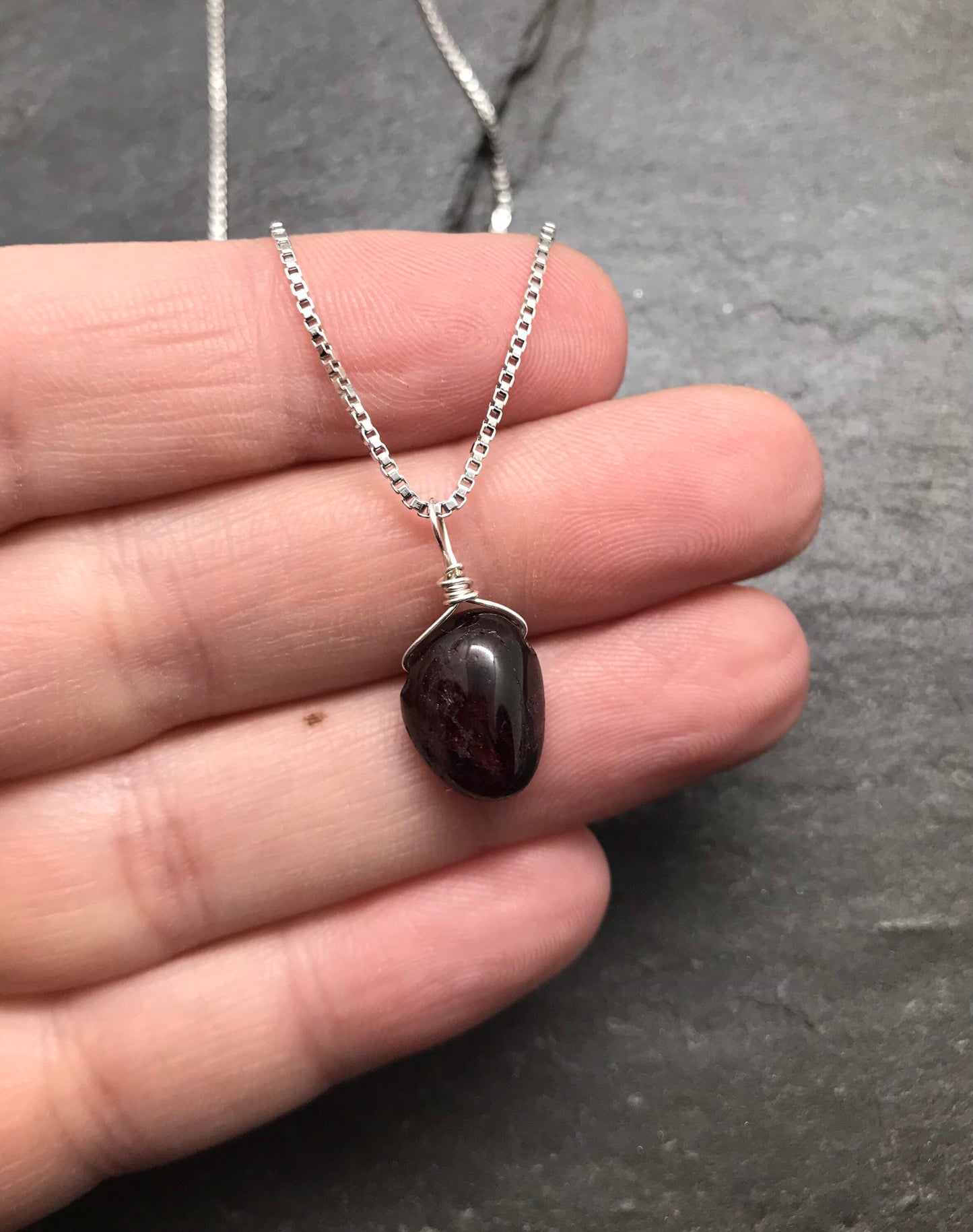 Protection Stone Necklace, Protection Crystal Jewelry, Garnet necklace, Empath Protection Gemstone jewelry